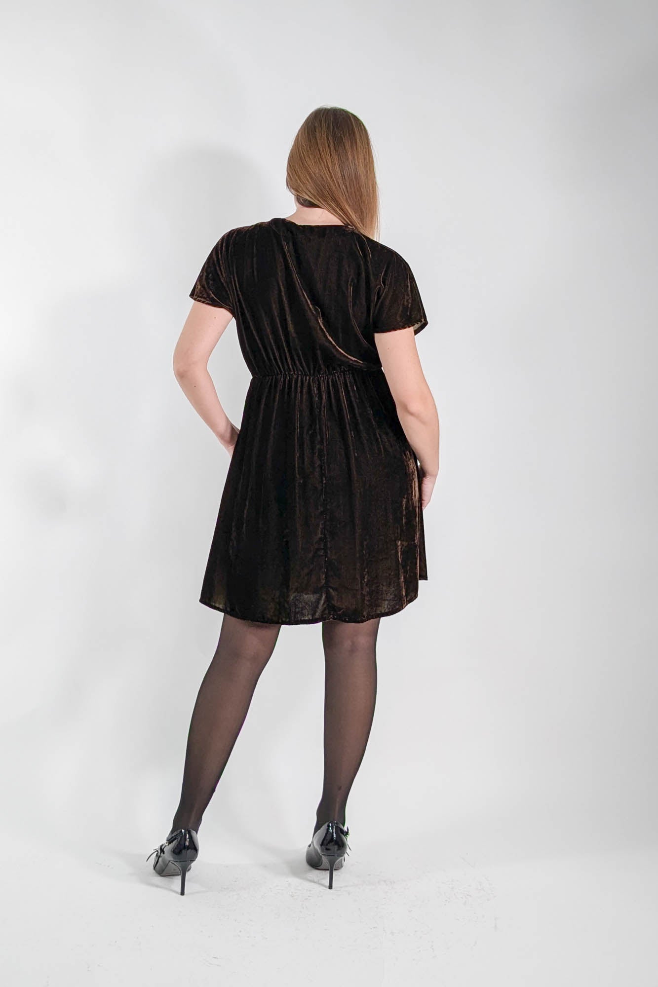 TENSIONE IN ABITO 8492V74 Moro