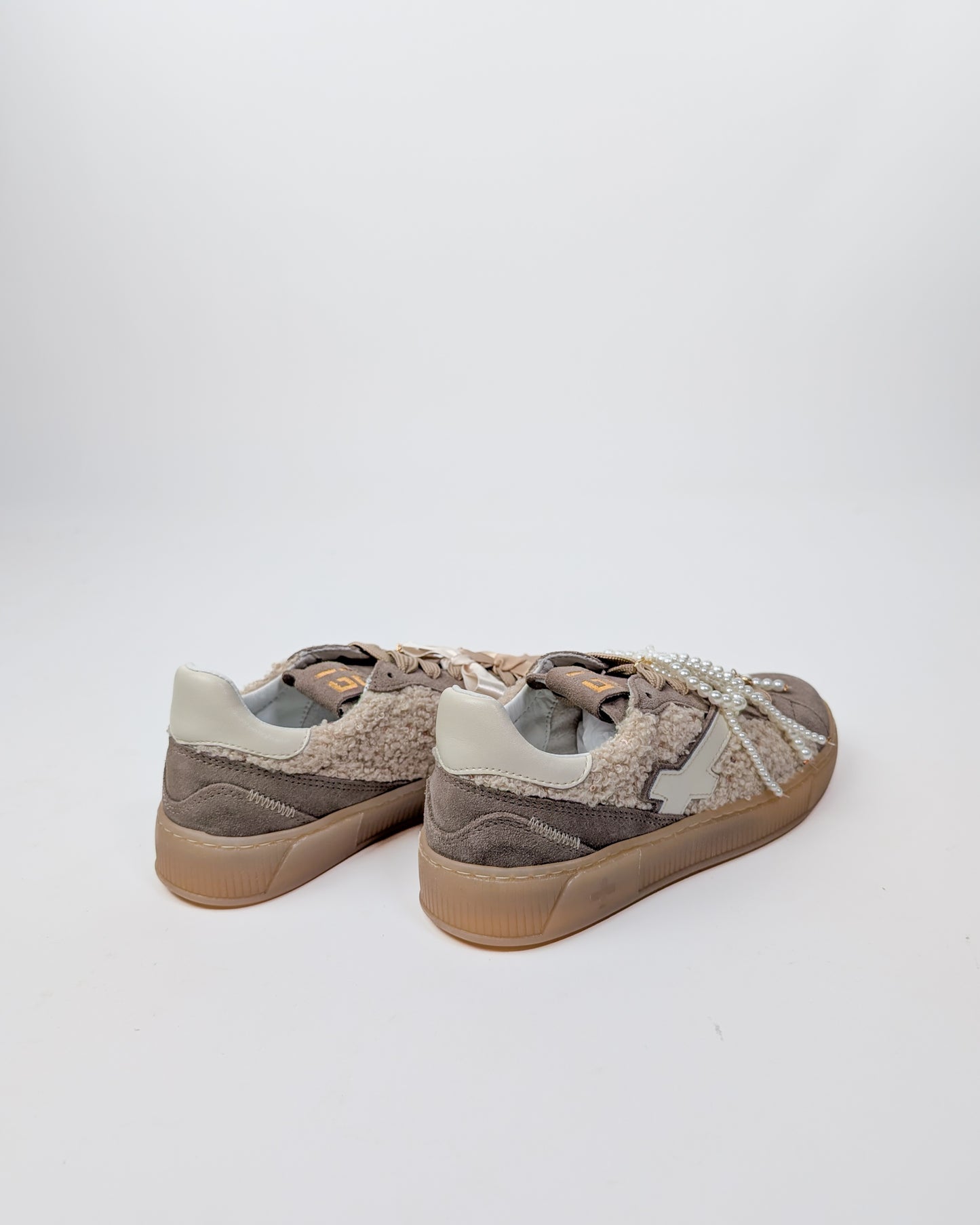 AI25 Gio+ Sneakers BLUE30A Beige