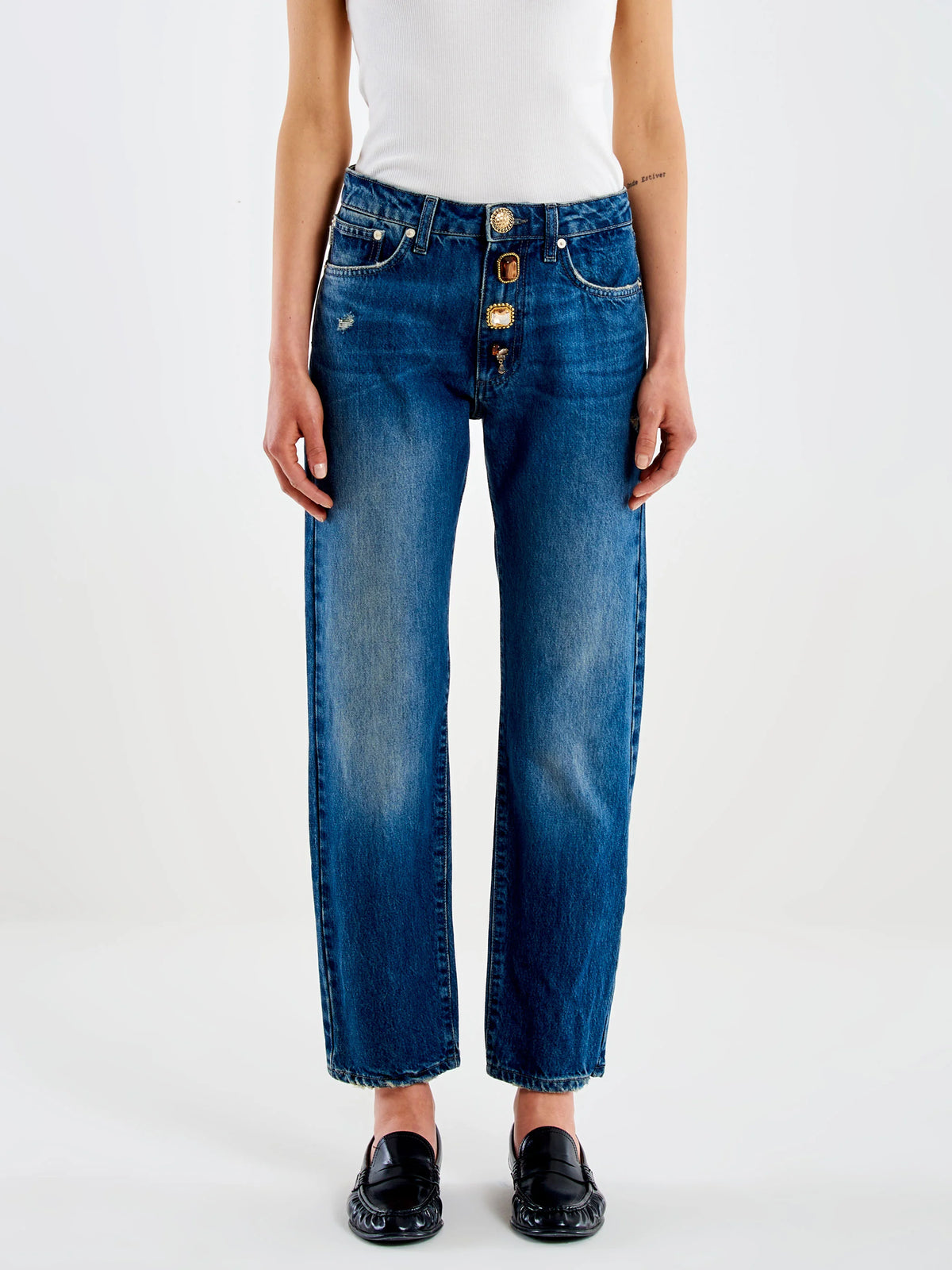 AI26 Vicolo Pantalone DAC5099